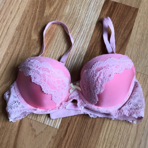 Victoria's Secret Other - NWOT Victoria’s Secret Bra